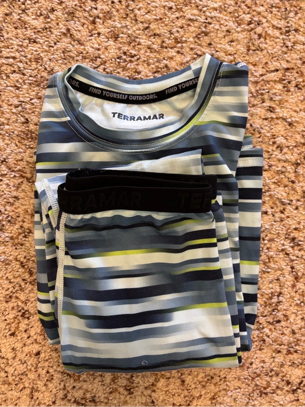 Terramar Boys' Blue Stripe Thermal Matching Set